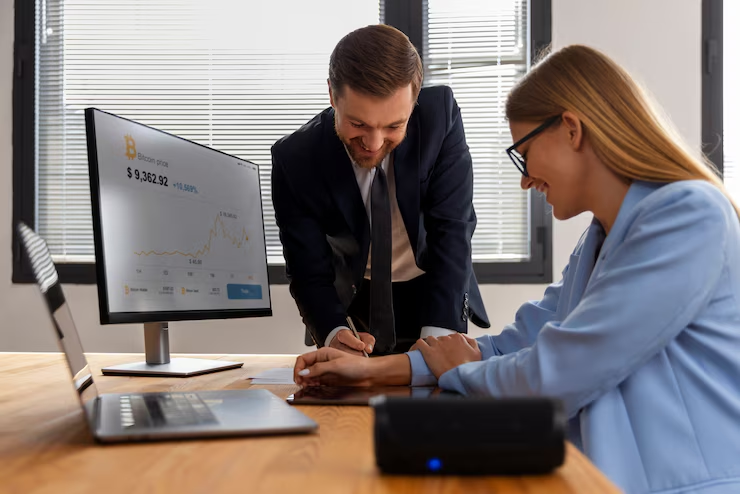 InvestMaster Academy expert